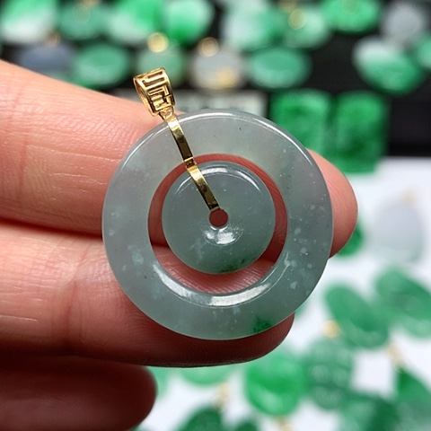 翡翠吊坠(不含链)18K金镶嵌