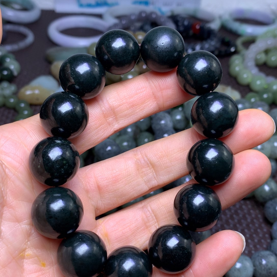 未镶嵌手串和田玉18