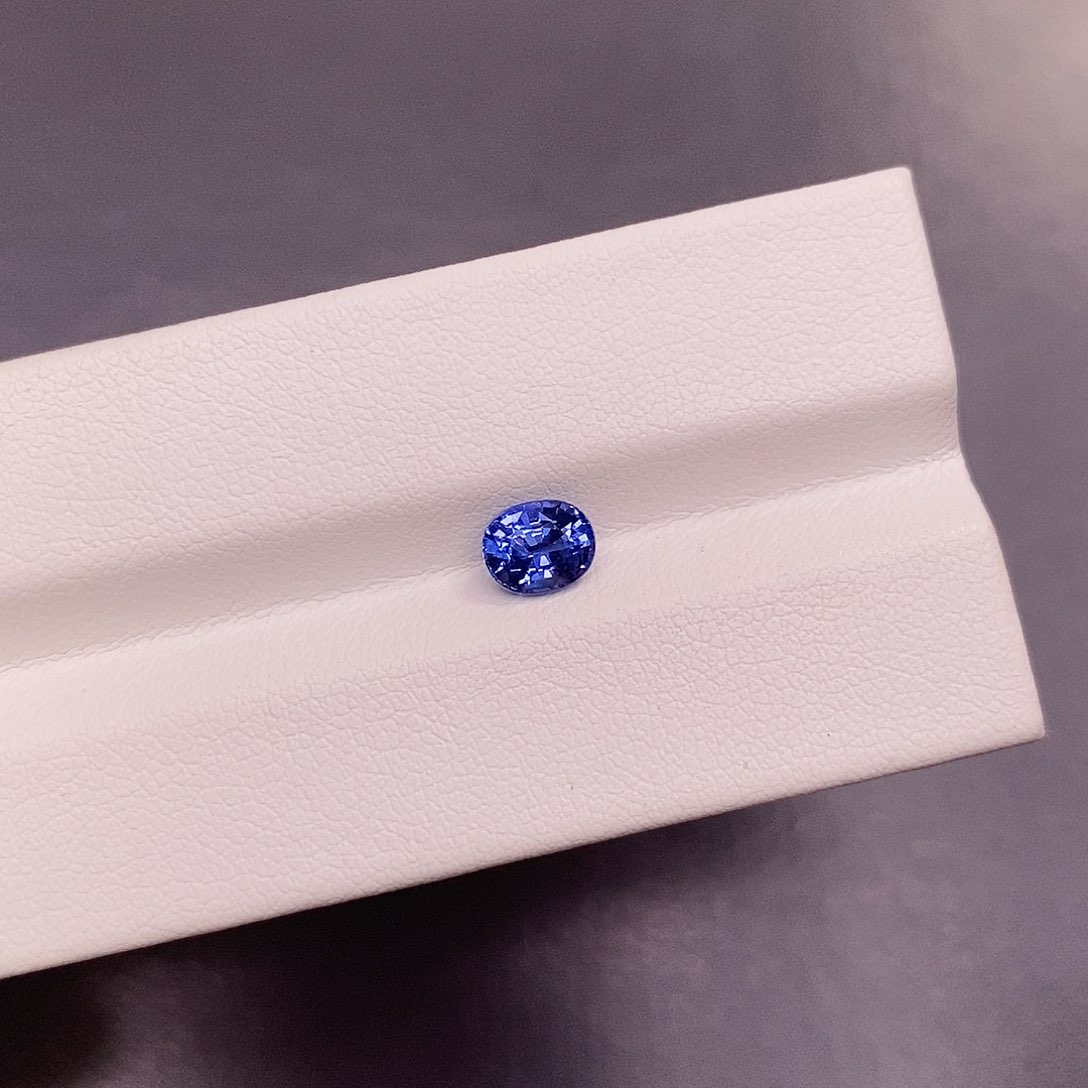 裸石蓝宝石0.975克拉