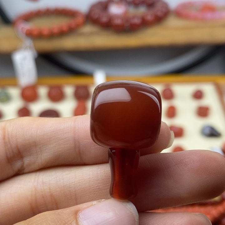 到***逛玛瑙/玉髓未镶嵌颈饰