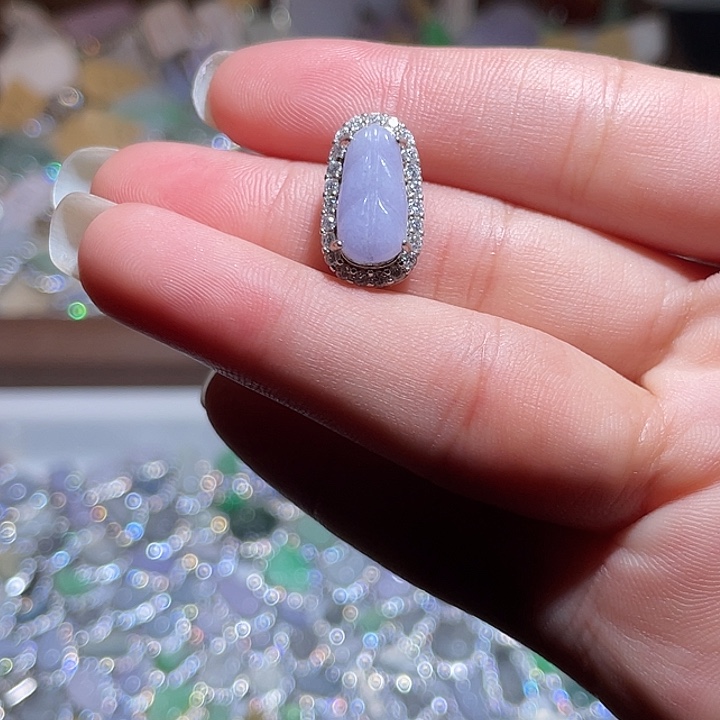 翡翠银S925镶嵌颈饰翡翠