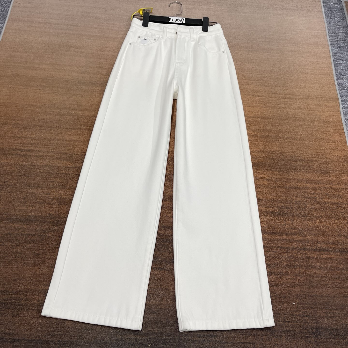 #D3-3887 加绒-厚绒 白色个性刺绣直筒裤 无弹（不换退）