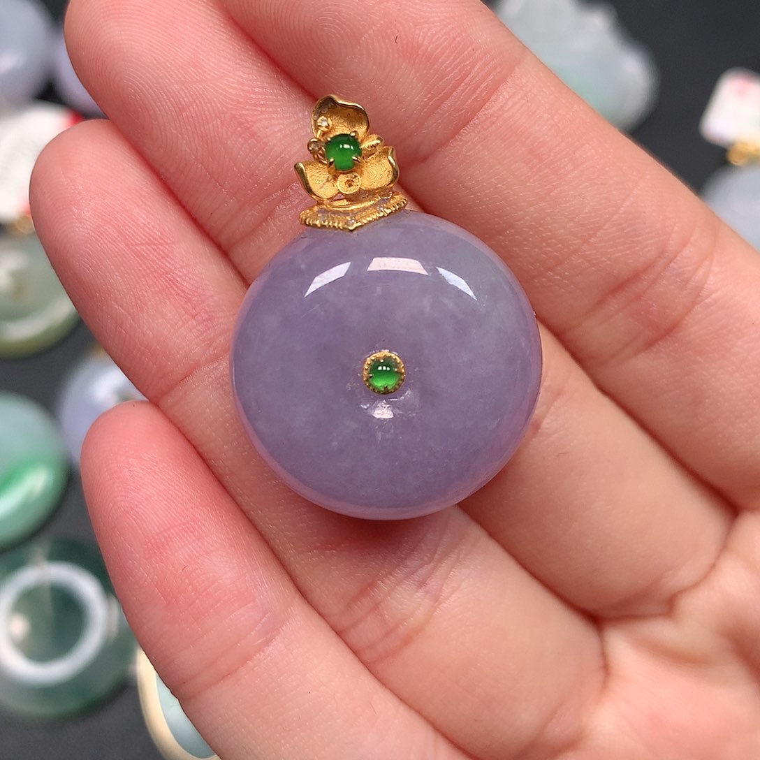 颈饰18K金镶嵌翡翠翡翠吊坠