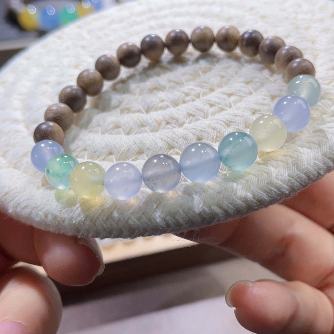 哎***呦翡翠未镶嵌手链买断不退不换