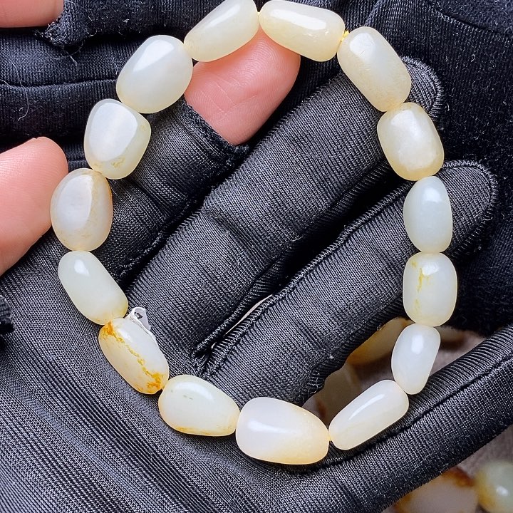 和田玉未镶嵌手链