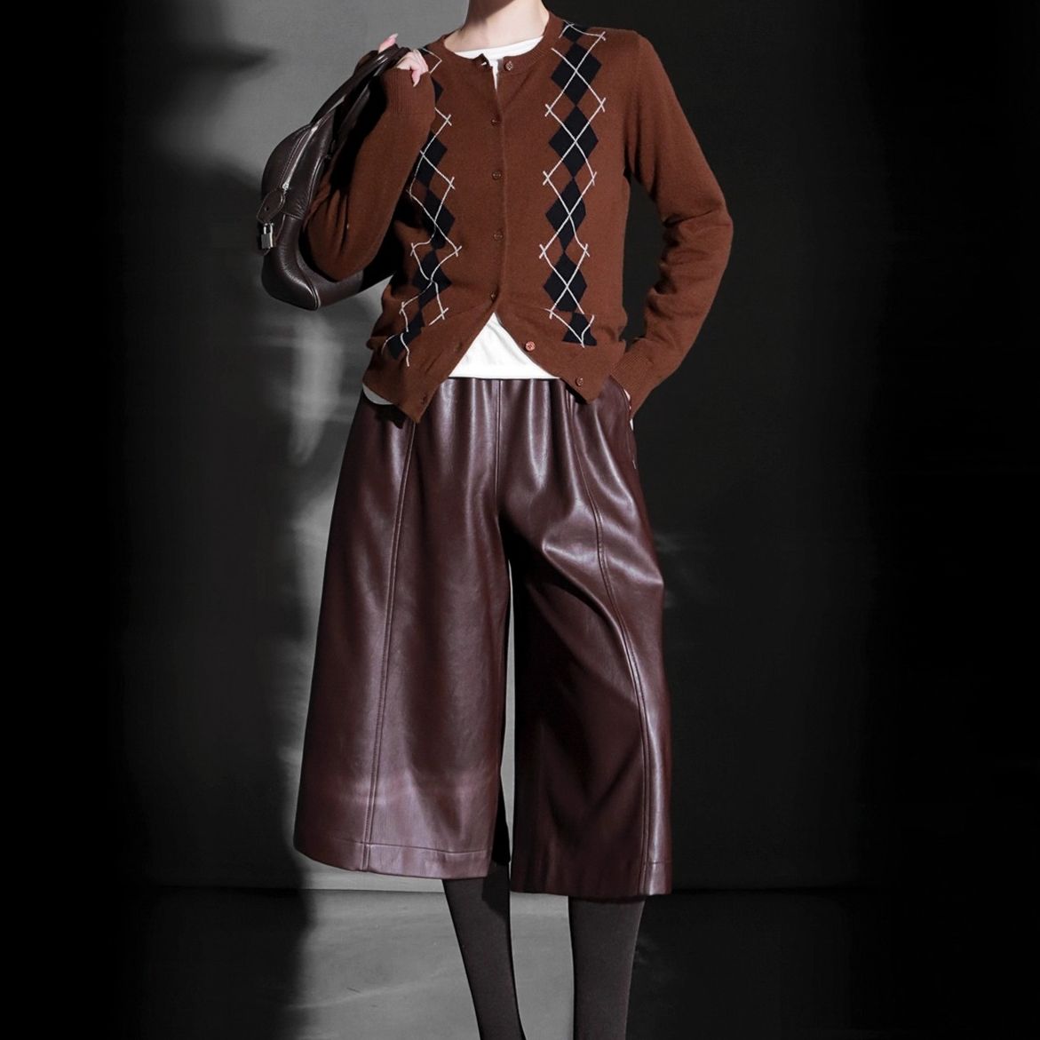 臻一-复古新潮时尚阔腿设计七分裤皮裤百搭高级感直筒裤PI25K248