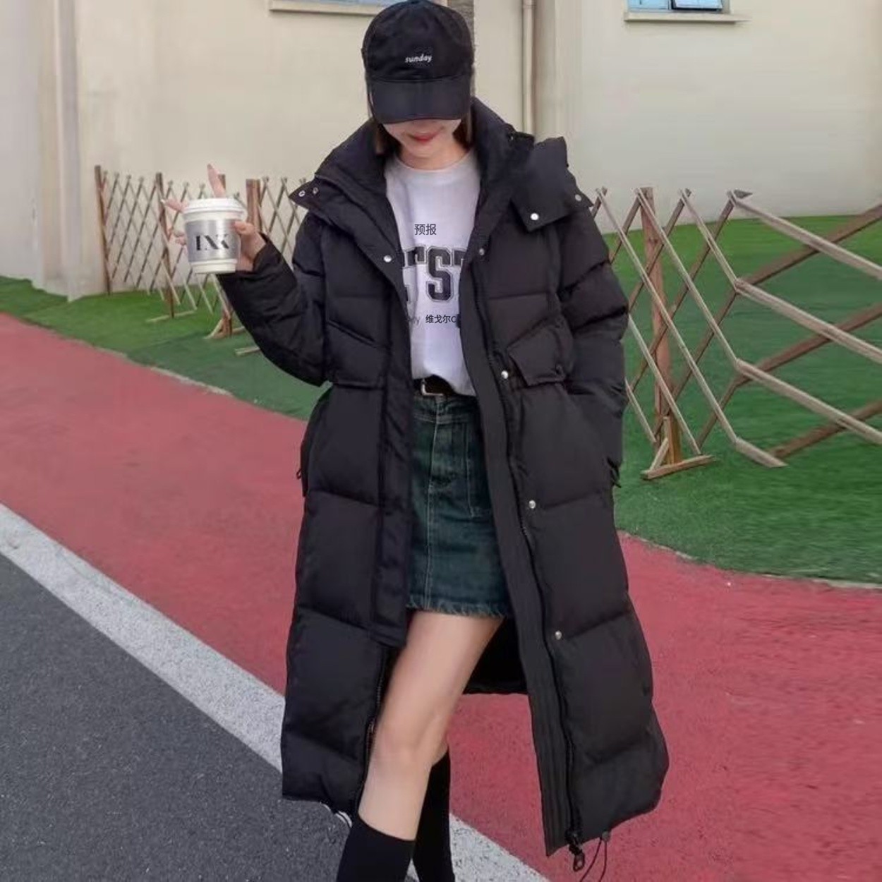 8315 品牌款韩版收腰新国标羽绒服黑色（M102）