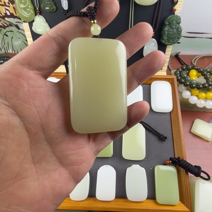 彩****玉平安无事牌黄口46精品面包