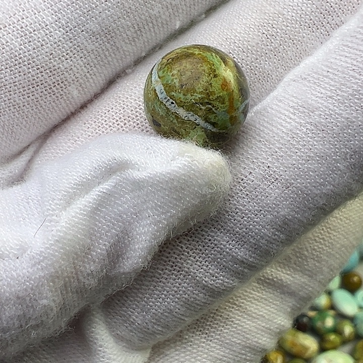 南红玛瑙未镶嵌珠宝奇石