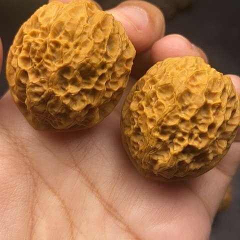 文玩核桃把件39尺云南核桃