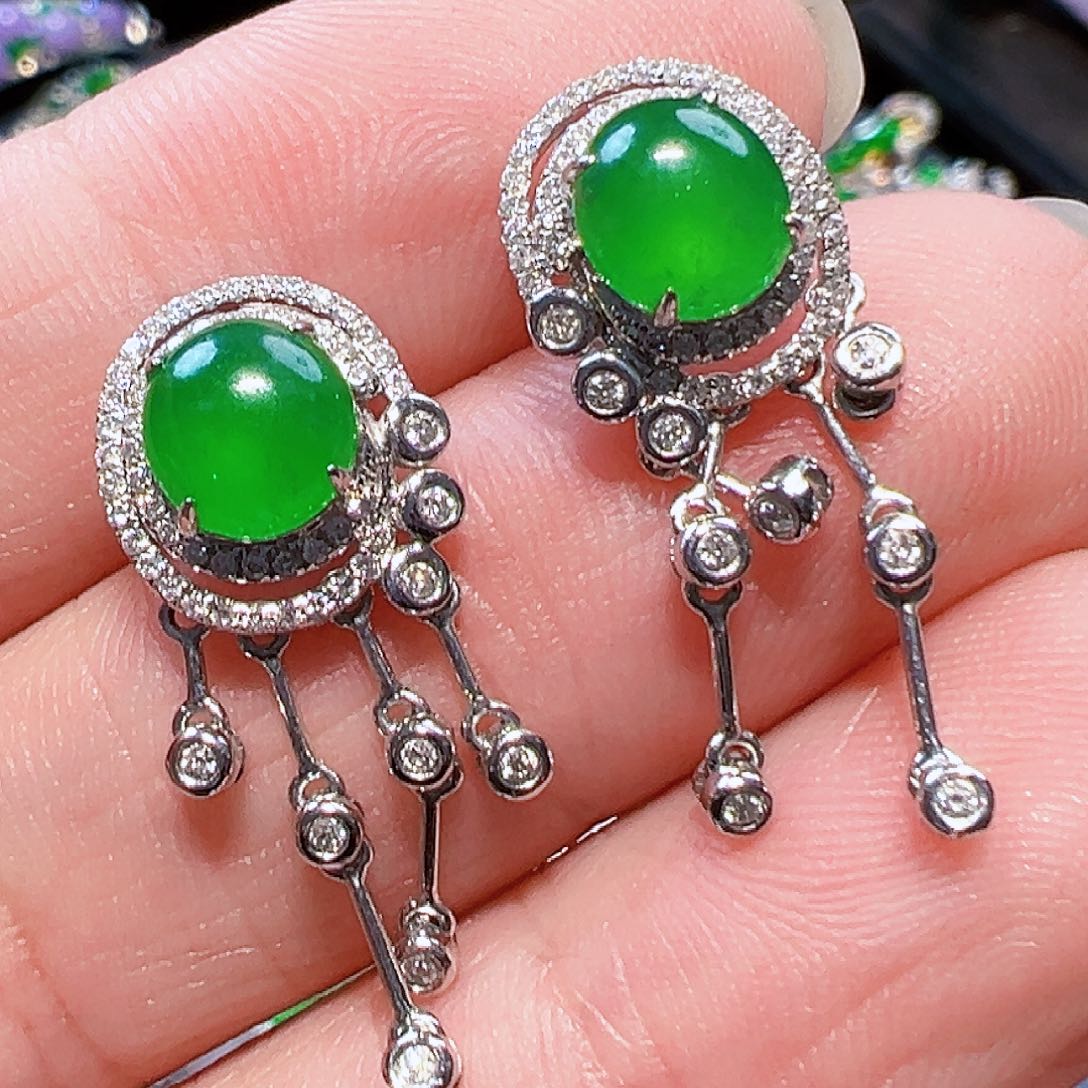 翡翠耳饰18K金镶嵌签收后24小时鉴赏期