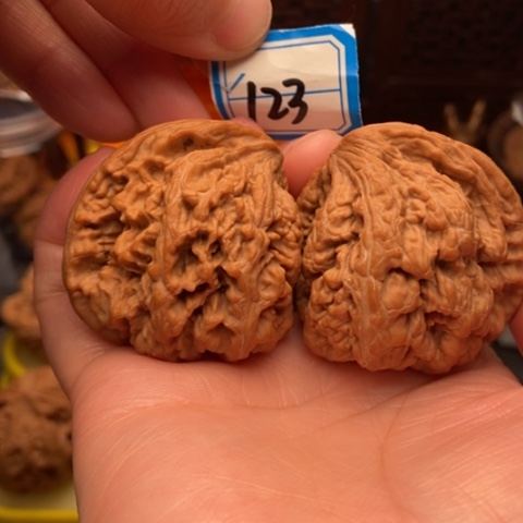 文玩核桃吊坠座山雕43