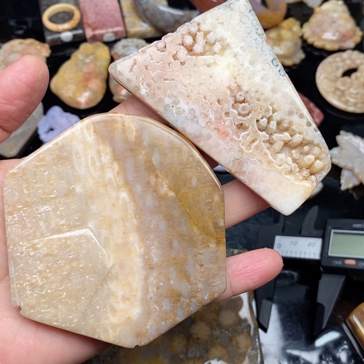 硅化珊瑚（珊瑚玉）手镯未镶嵌