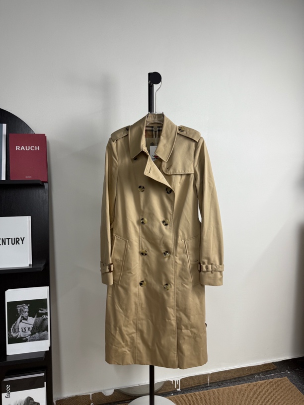 99新 BURBERRY/博柏利 Tsan0744/经典款风衣/尺码UK8