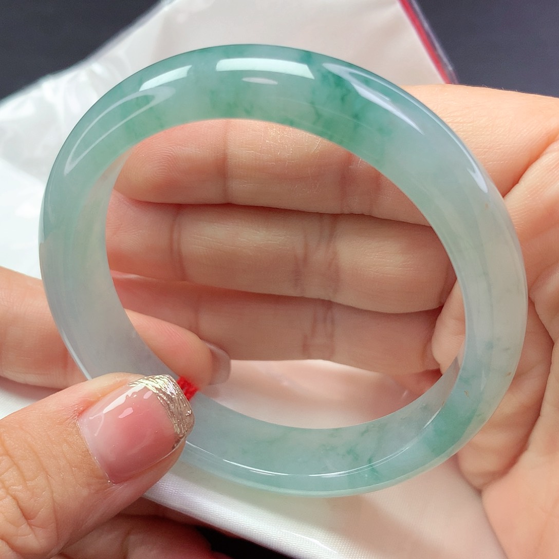 【闪购商品】翡翠手镯未镶嵌a 163381