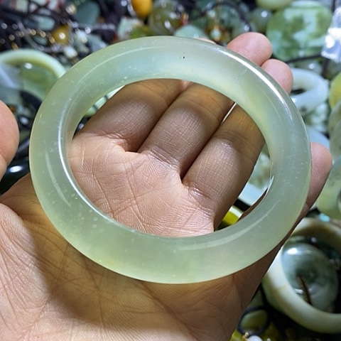 岫玉手镯未镶嵌自己备注口径