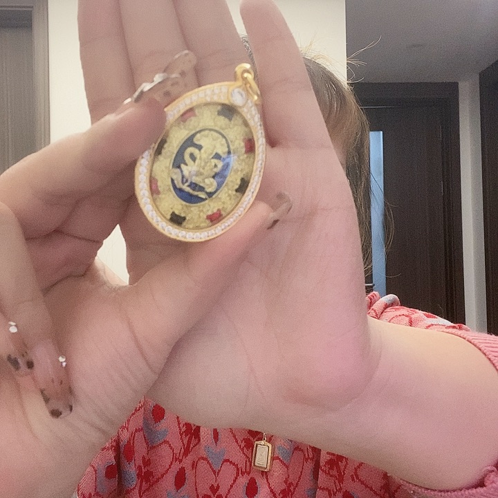 泥塑泽度金吊坠挂件