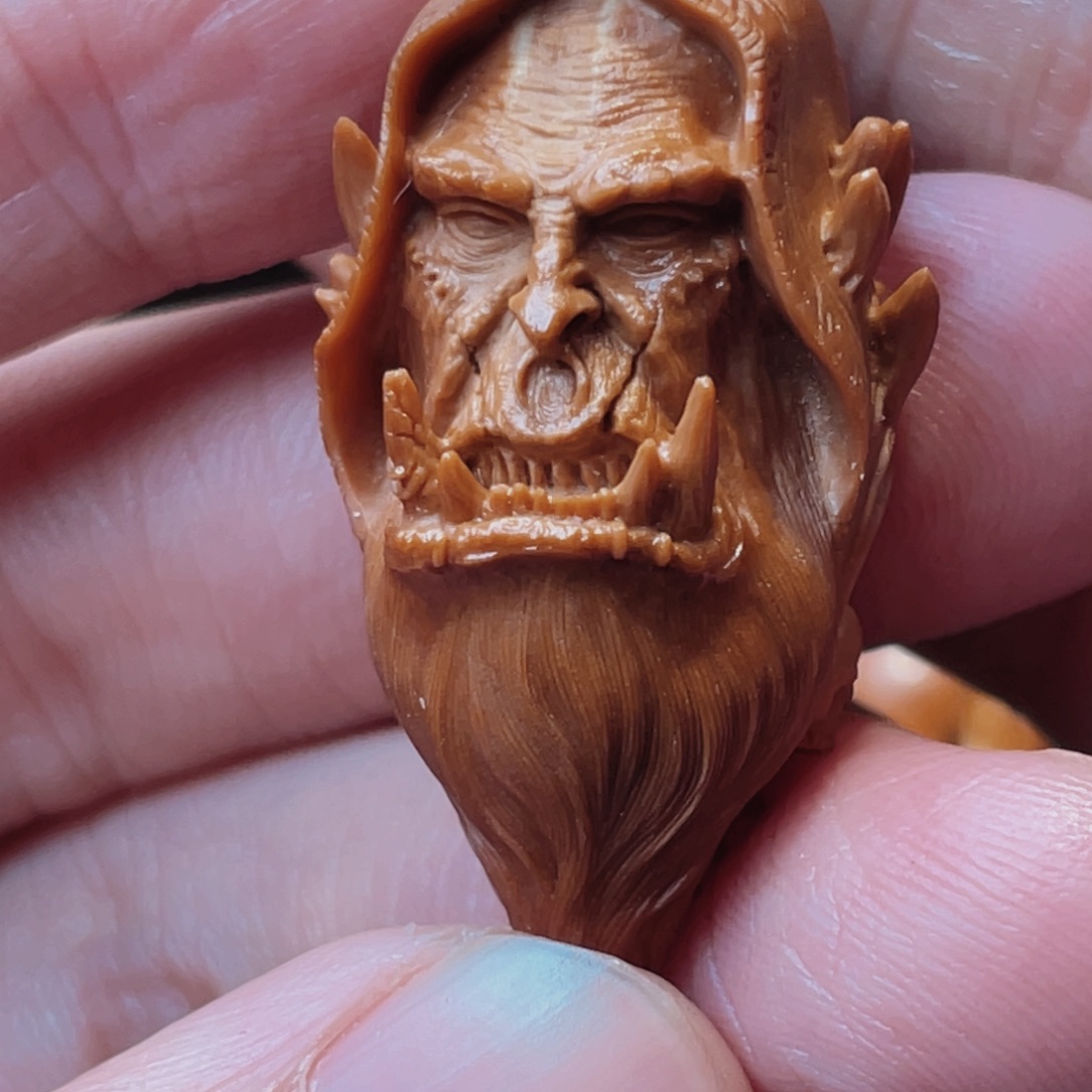 橄榄核吊坠古尔丹