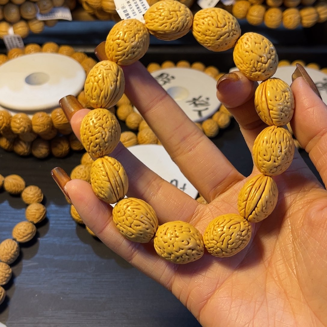 铭***琛手串桃核钱袋子手串