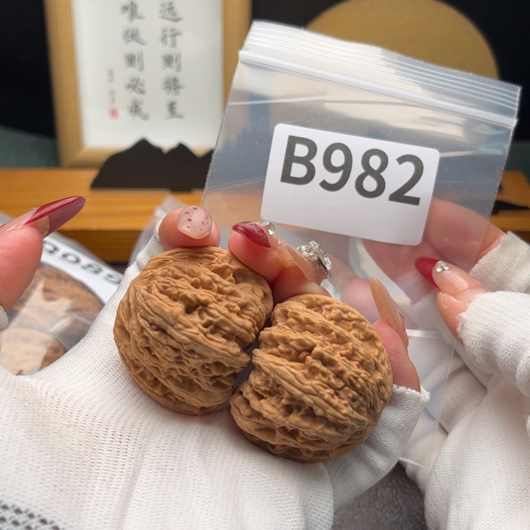 文玩核桃把件41密纹b 982
