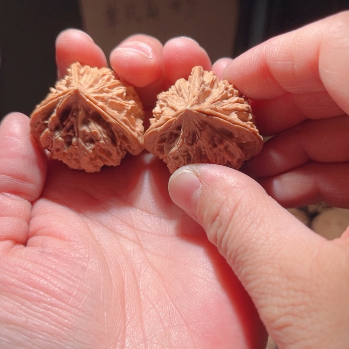 故***月文玩核桃吊坠文玩