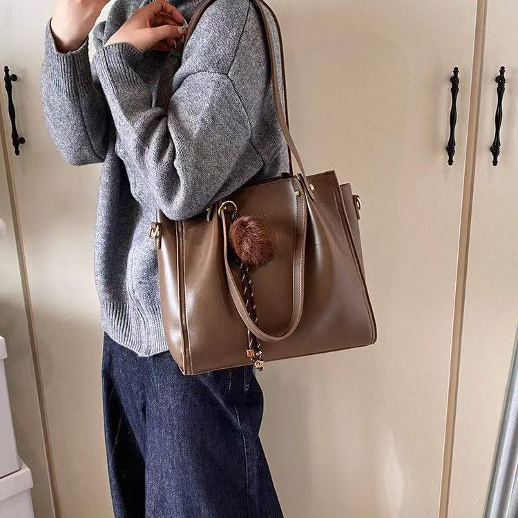 轻奢百搭高级感气质时尚斜挎女士包新品A45