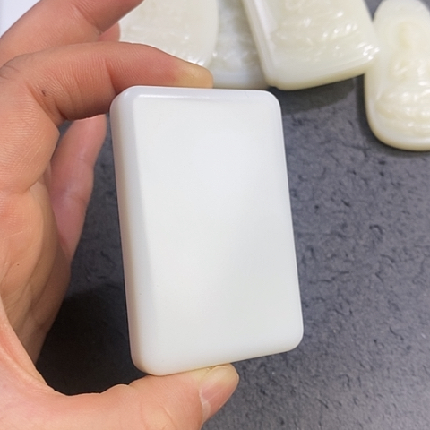 颈饰未镶嵌和田玉百**钢