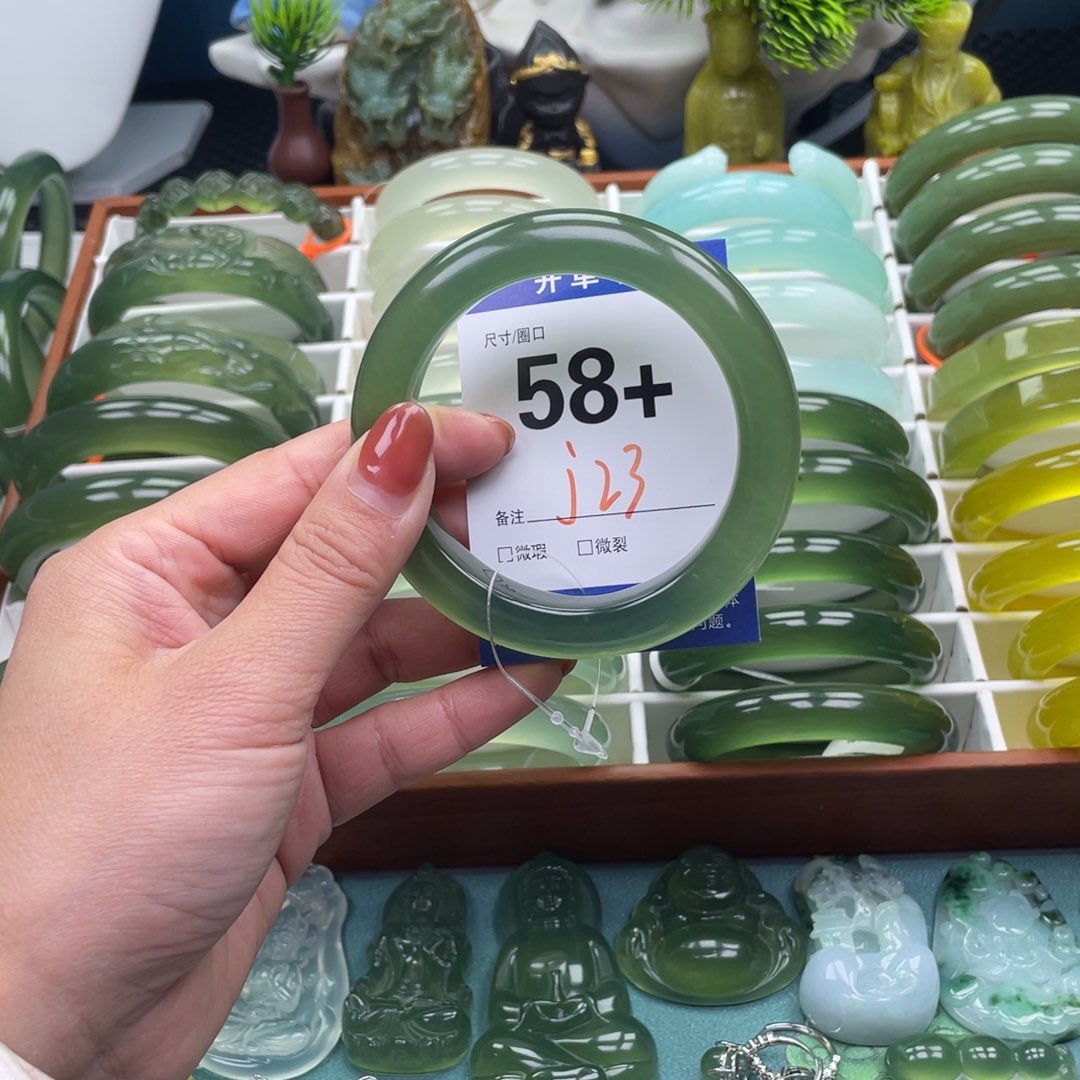 未镶嵌蛇纹石玉手镯乖*