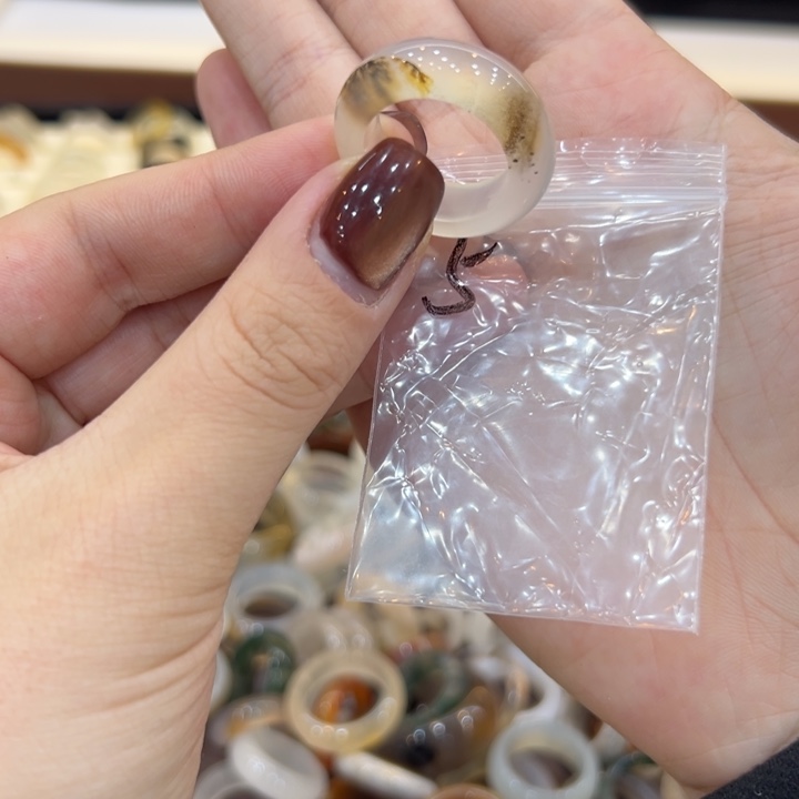 玛瑙/玉髓合金戒指5港17