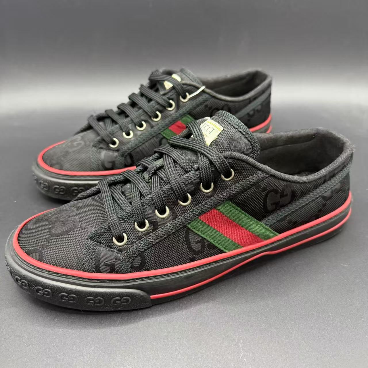 95新 GUCCI/古驰 【聚星好物】男士黑色老花1977板鞋41.5码 c043g