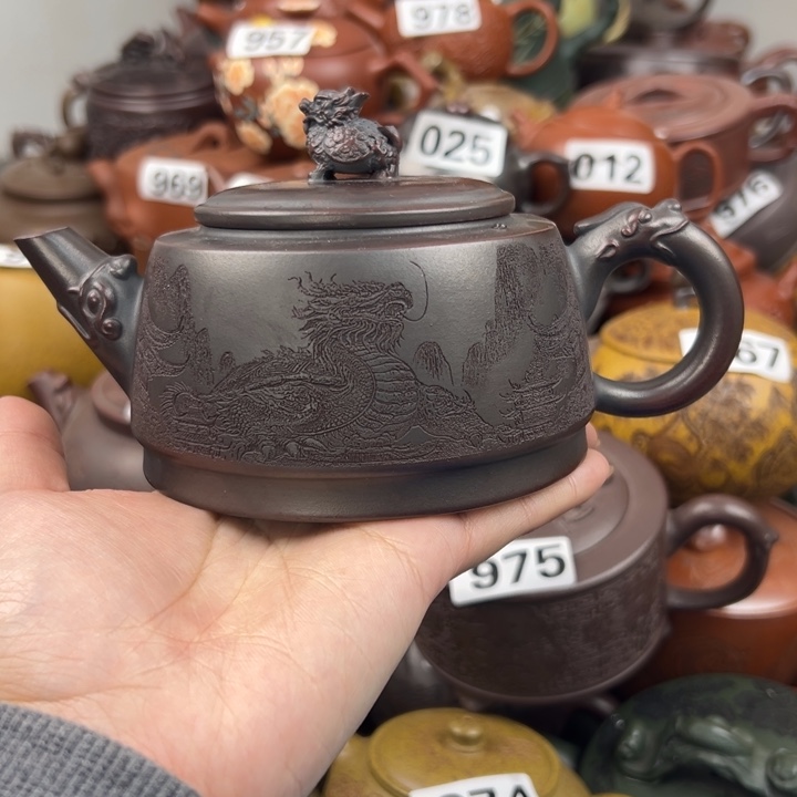 紫砂茶壶尾巴断了