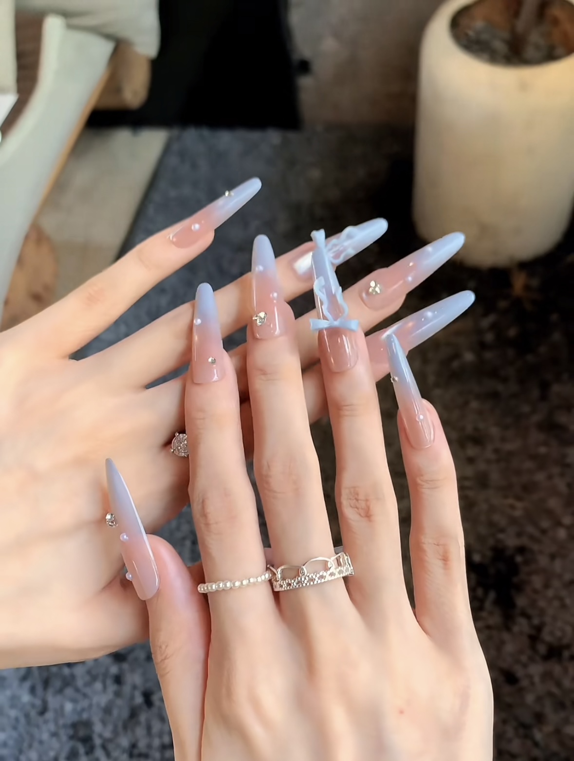 显白渐变冰蓝猫眼蝴蝶结法式可拆卸手工穿戴甲美甲