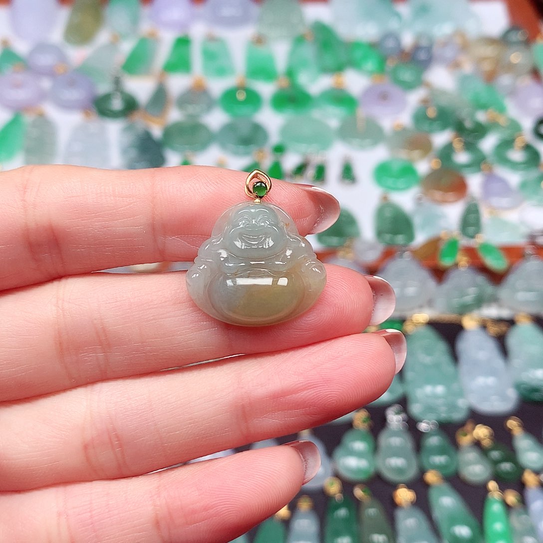 翡翠颈饰18K金镶嵌天然翡翠A货