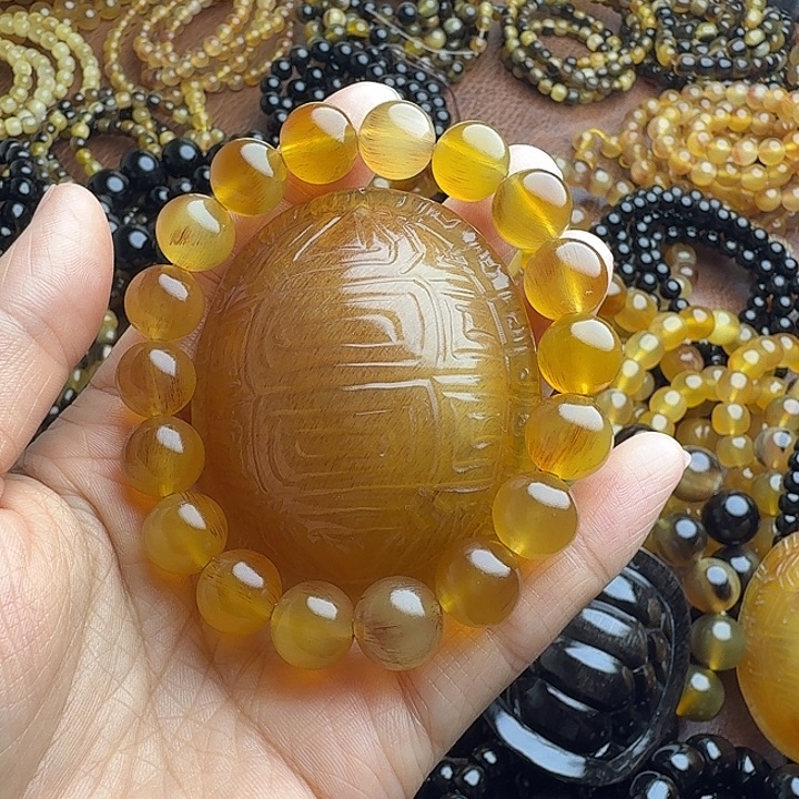 山***空木质类驴蹄子1.2手串➕富甲