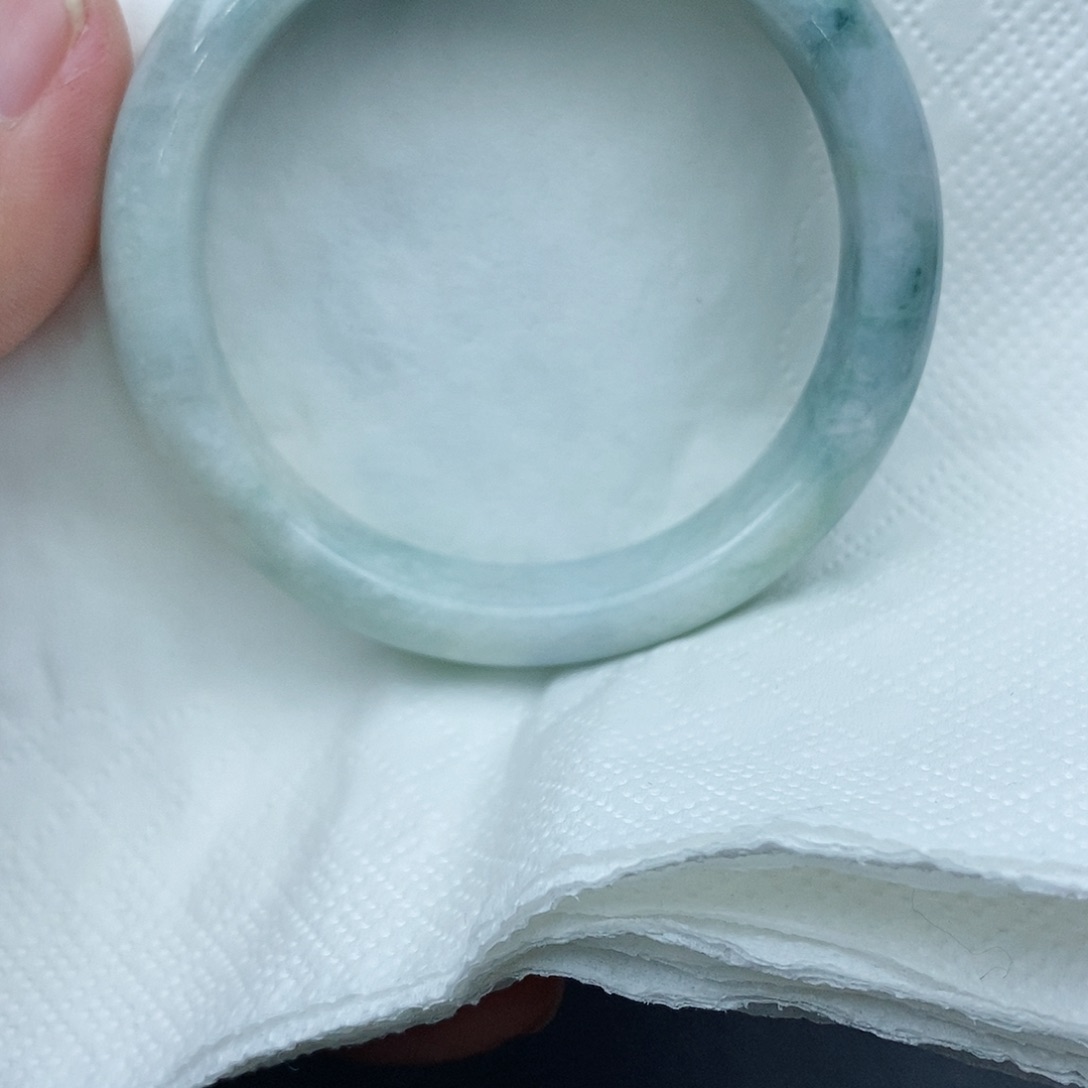 翡翠手镯未镶嵌天然缅甸A 货翡翠手镯