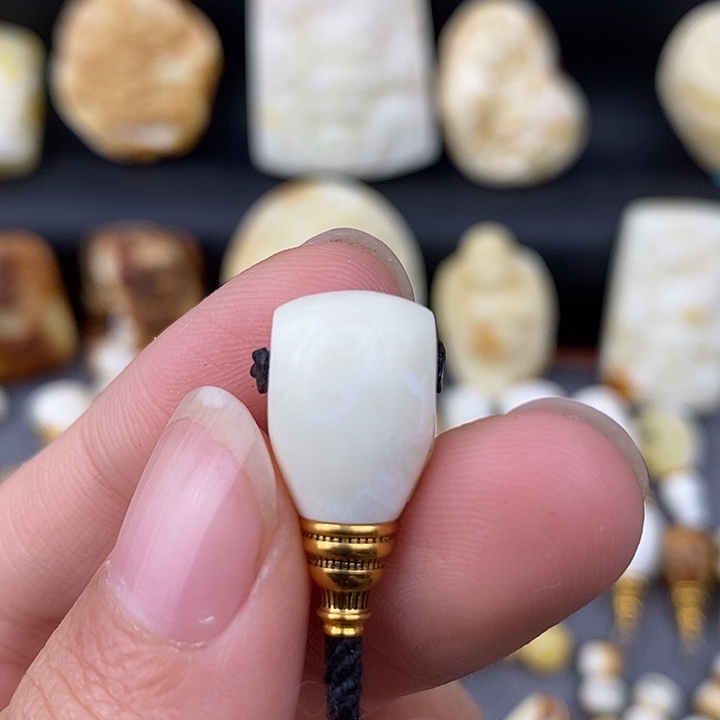 琥珀未镶嵌裸石10金塔三通a533