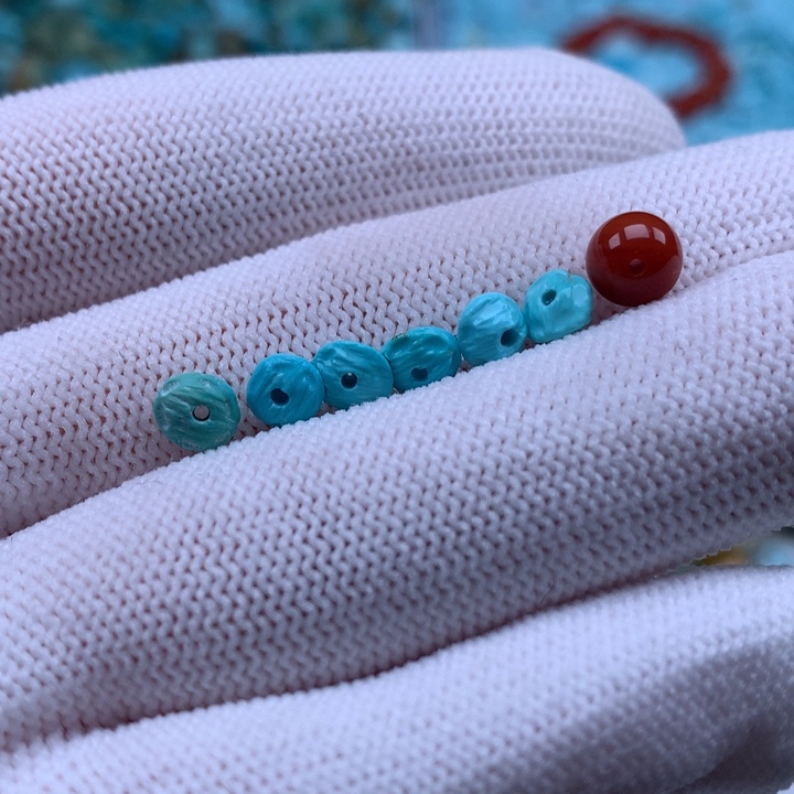 南红玛瑙未镶嵌珠宝奇石