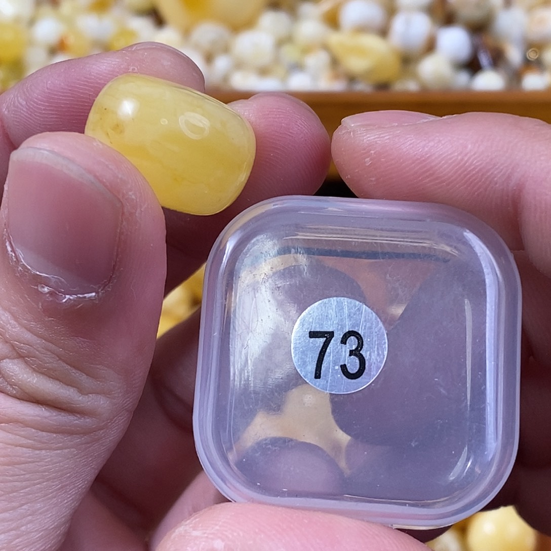 琥珀裸石未镶嵌微瑕