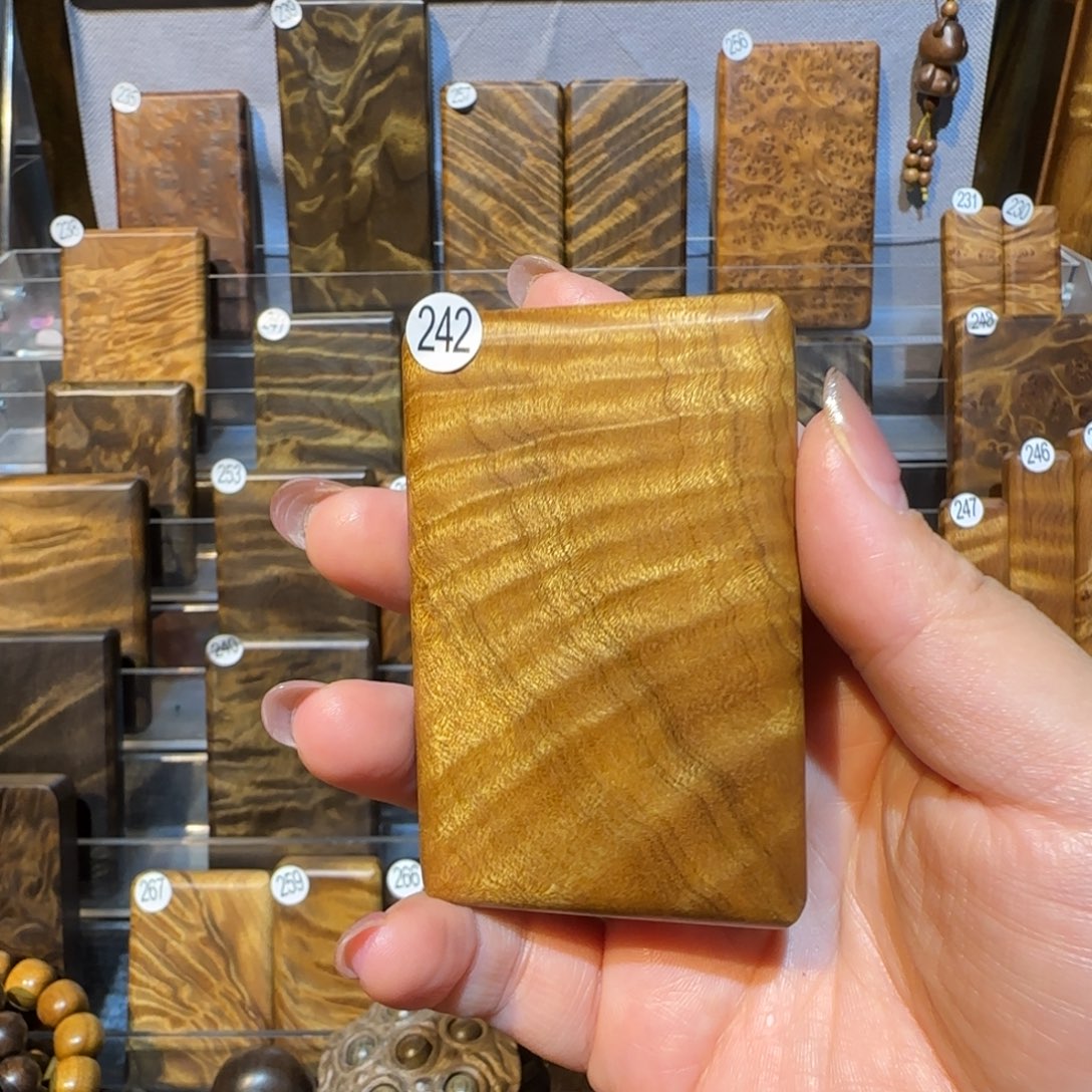 原***人楠木（金丝楠）把件金丝楠木小叶桢楠