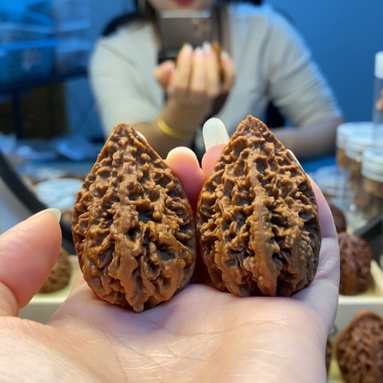 把件桃核东北秋子