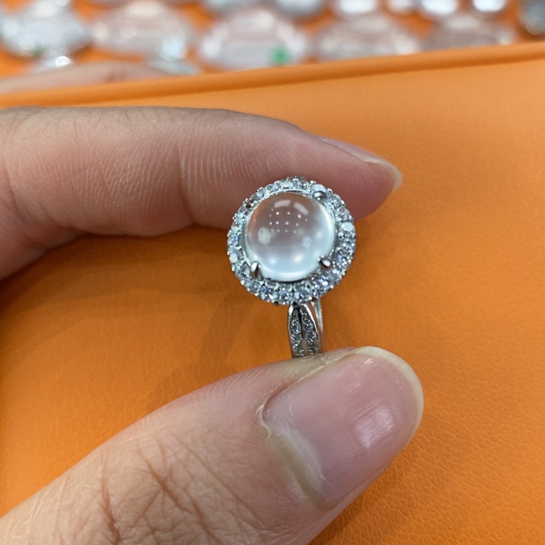 石英质玉吊坠(赠链)合金