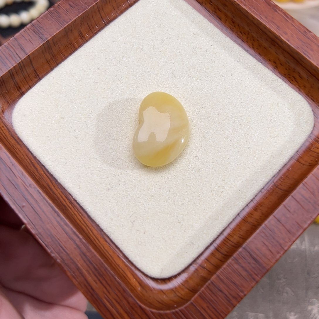 琥珀珠宝奇石未镶嵌琥珀珠宝奇石未镶嵌188