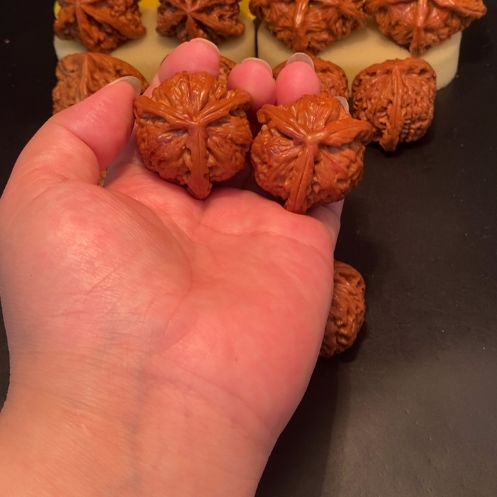 骑***硕文玩核桃把件工艺三棱