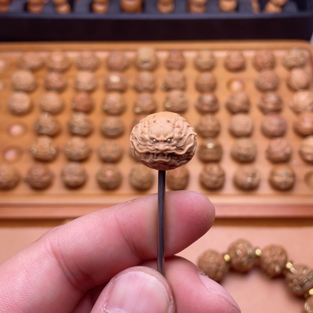 猴头核桃手串猴头核桃精工龙珠