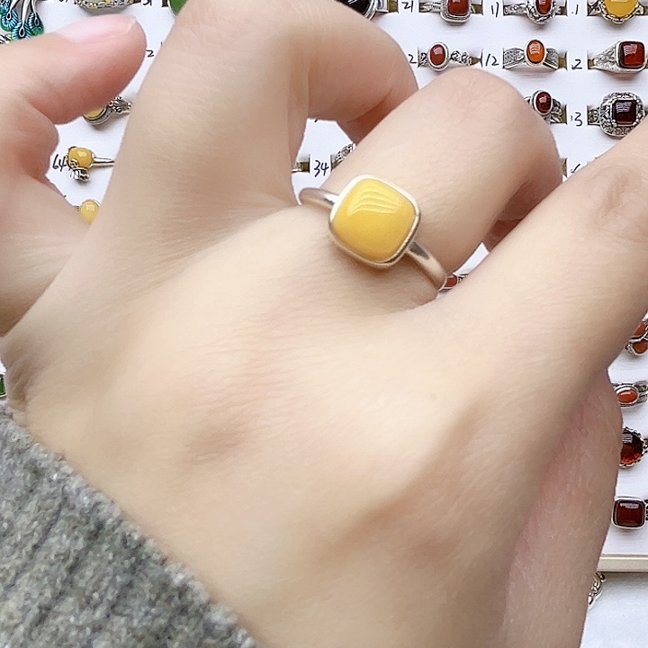 蜜蜡戒指银S925镶嵌天然