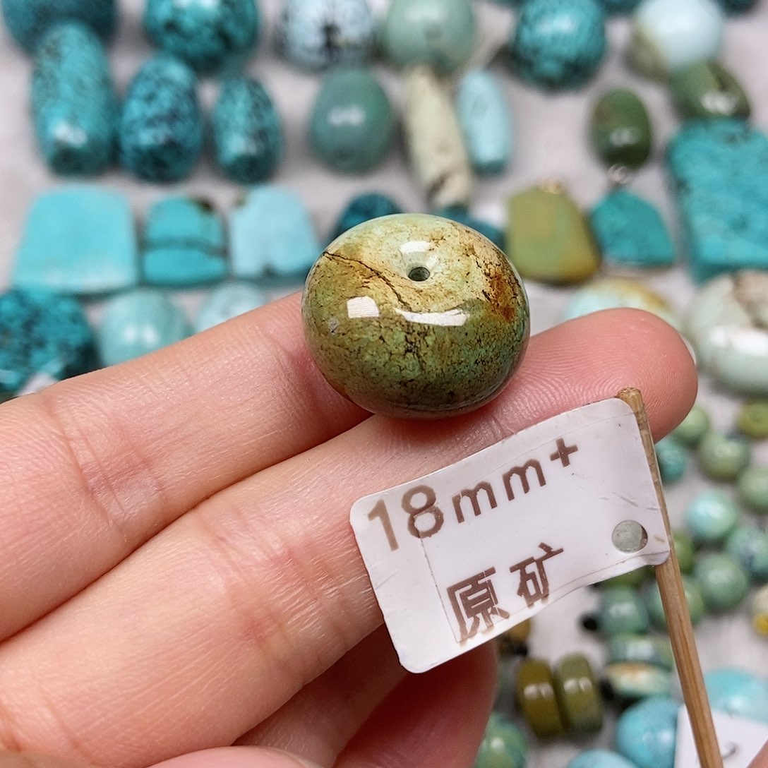 绿松石未镶嵌珠宝半成品