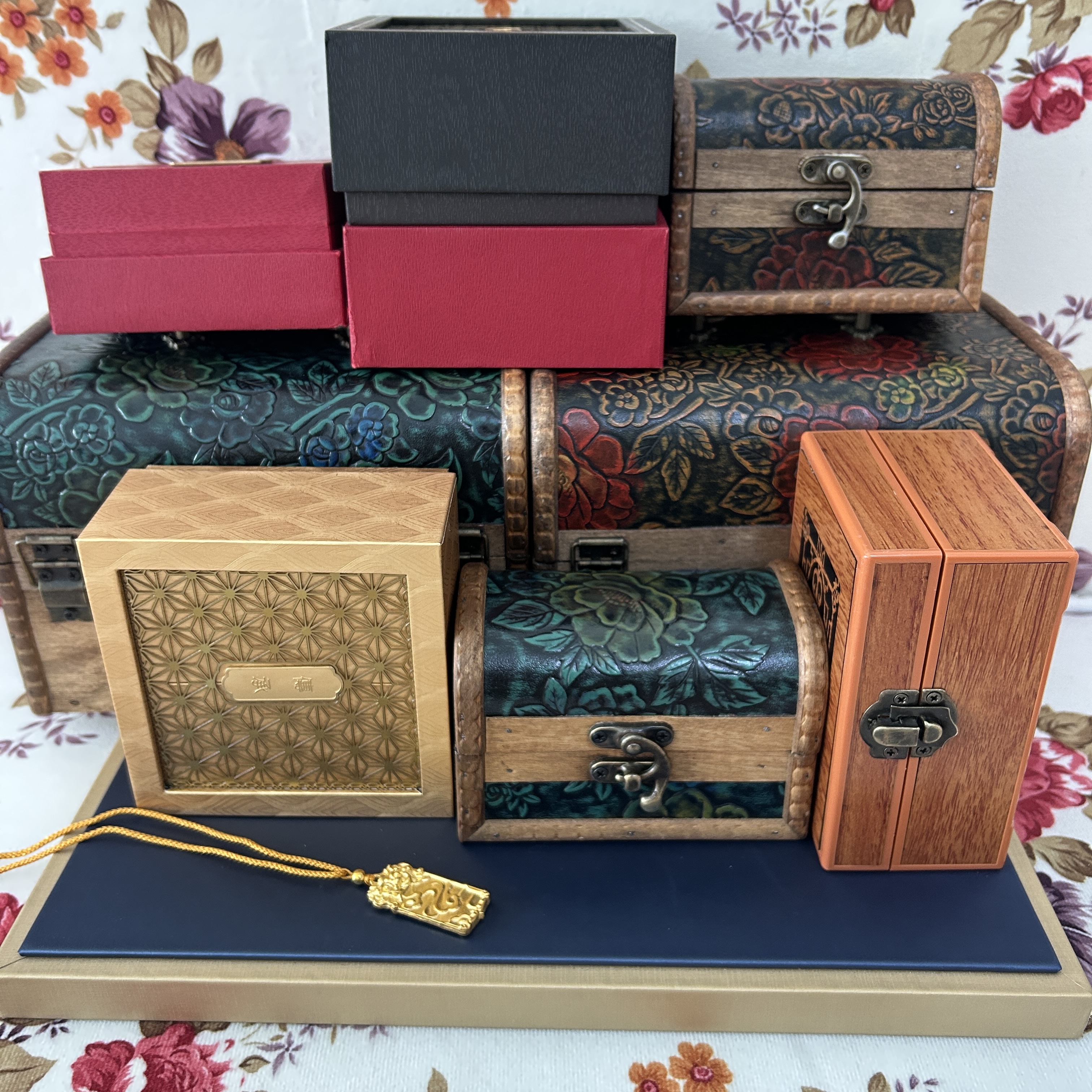 惊喜礼盒春节风SPKA002000