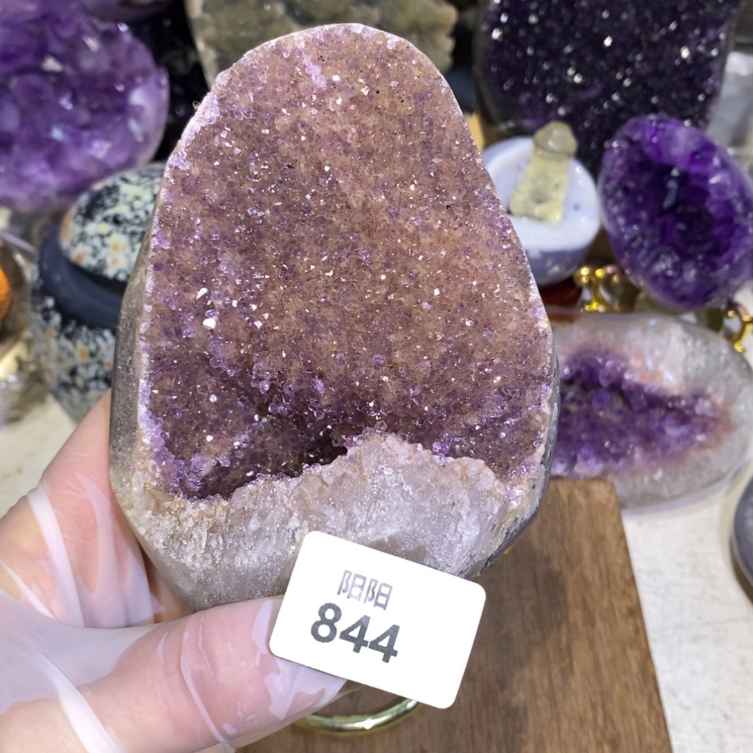 未镶嵌水晶大型摆件（非配饰）