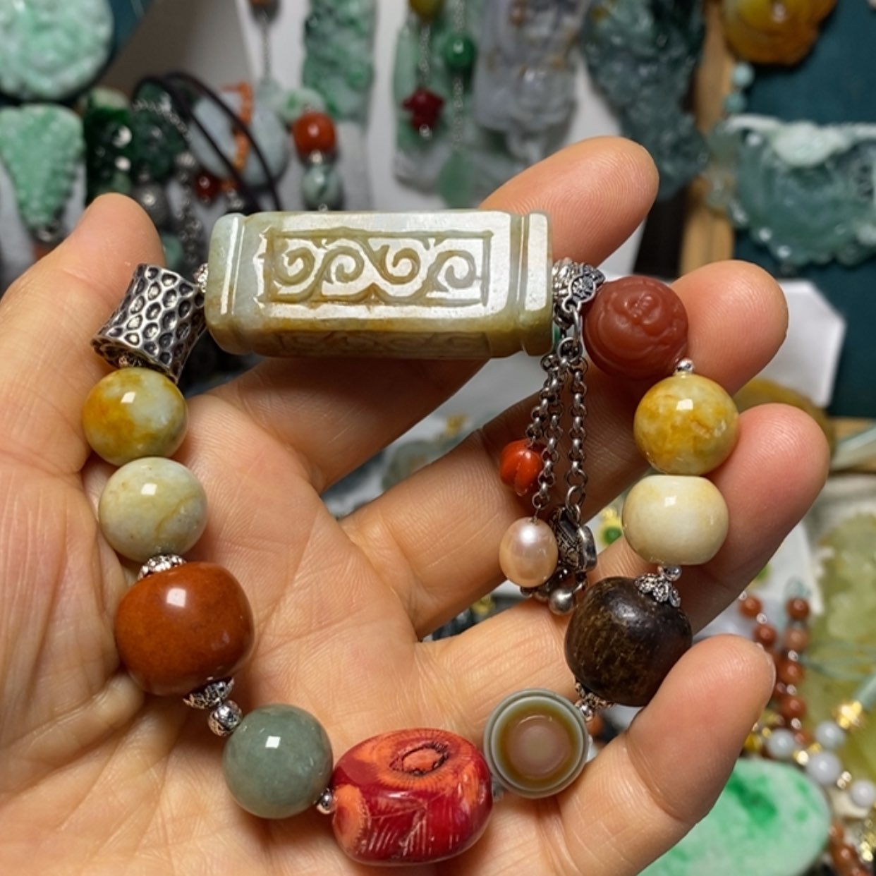 【闪购商品】翡翠吊坠(赠链)未镶嵌