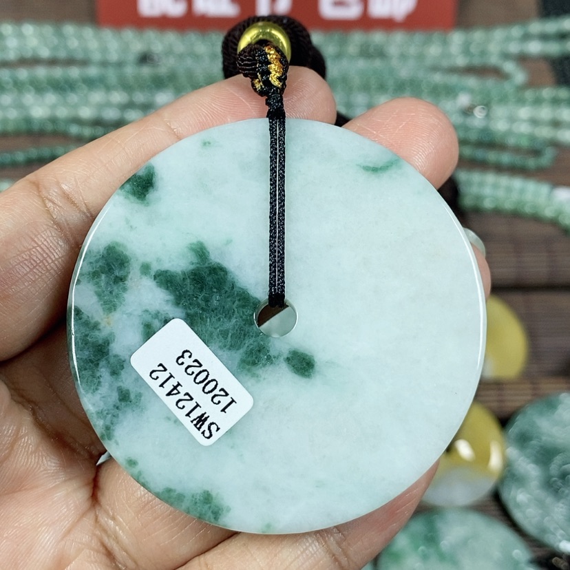 【闪购商品】翡翠颈饰未镶嵌玉吊坠翡翠玉平安扣大款